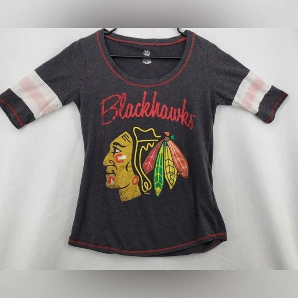 CHICAGO BLACKHAWKS Shirt Women's 3/4 Sleeve Faded Black - Picture 1 of 5